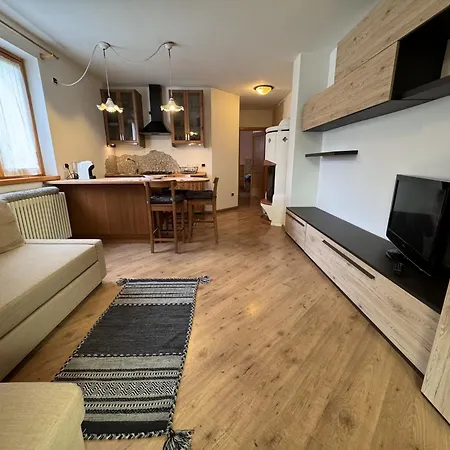 096 Bilocale Immerso Nel Verde, Apartment Pinzolo